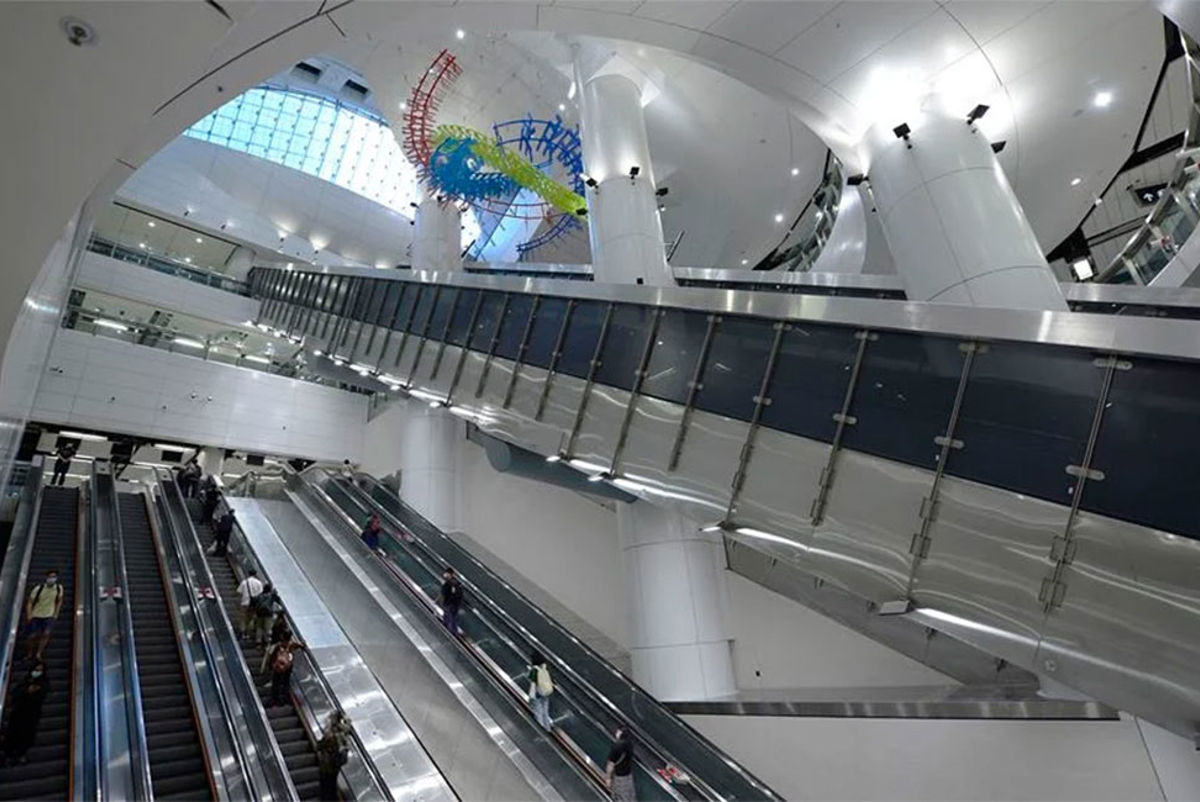 Admiralty Station