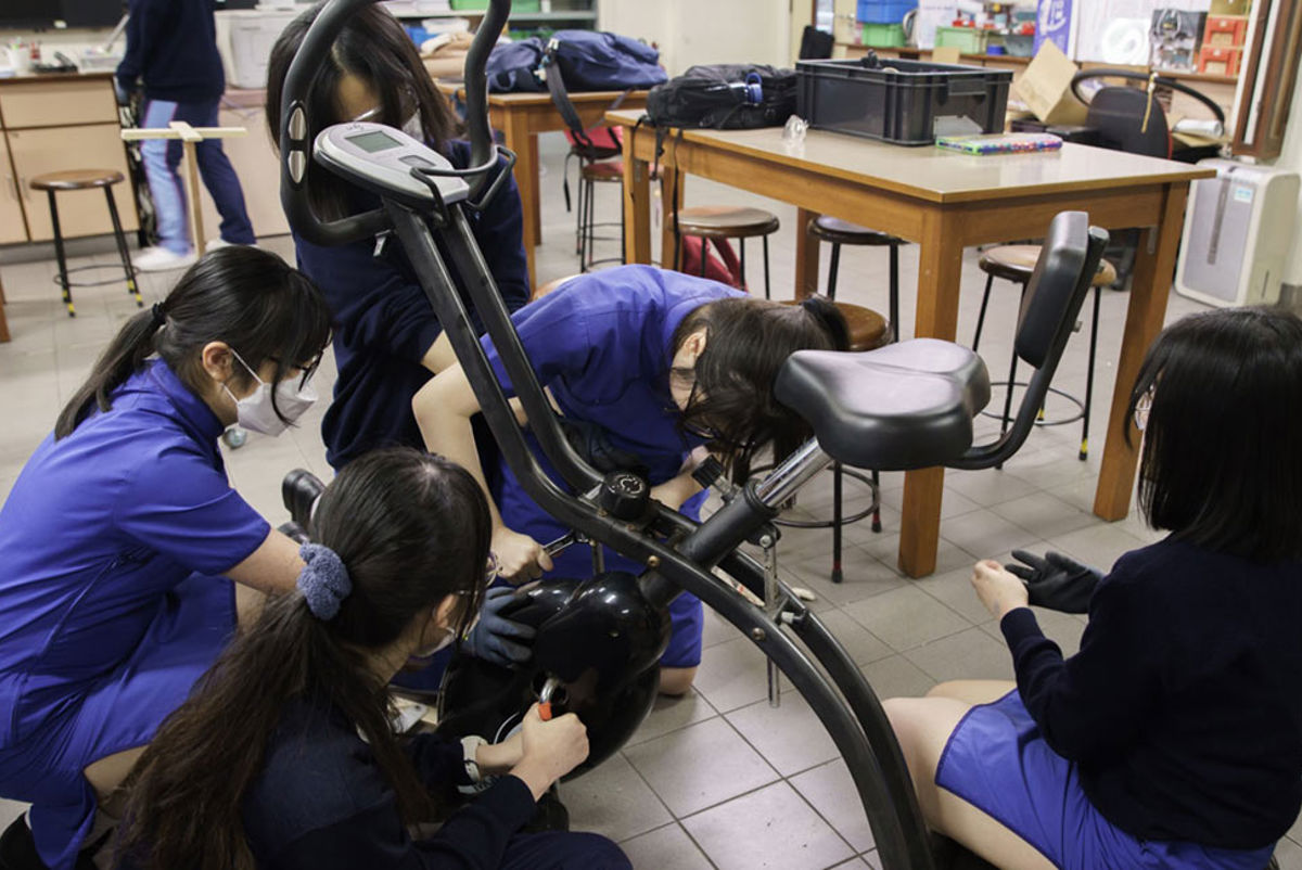 St. Stephen's Girls' College​​​​​​​ designed a 'Crackling Energy Room'