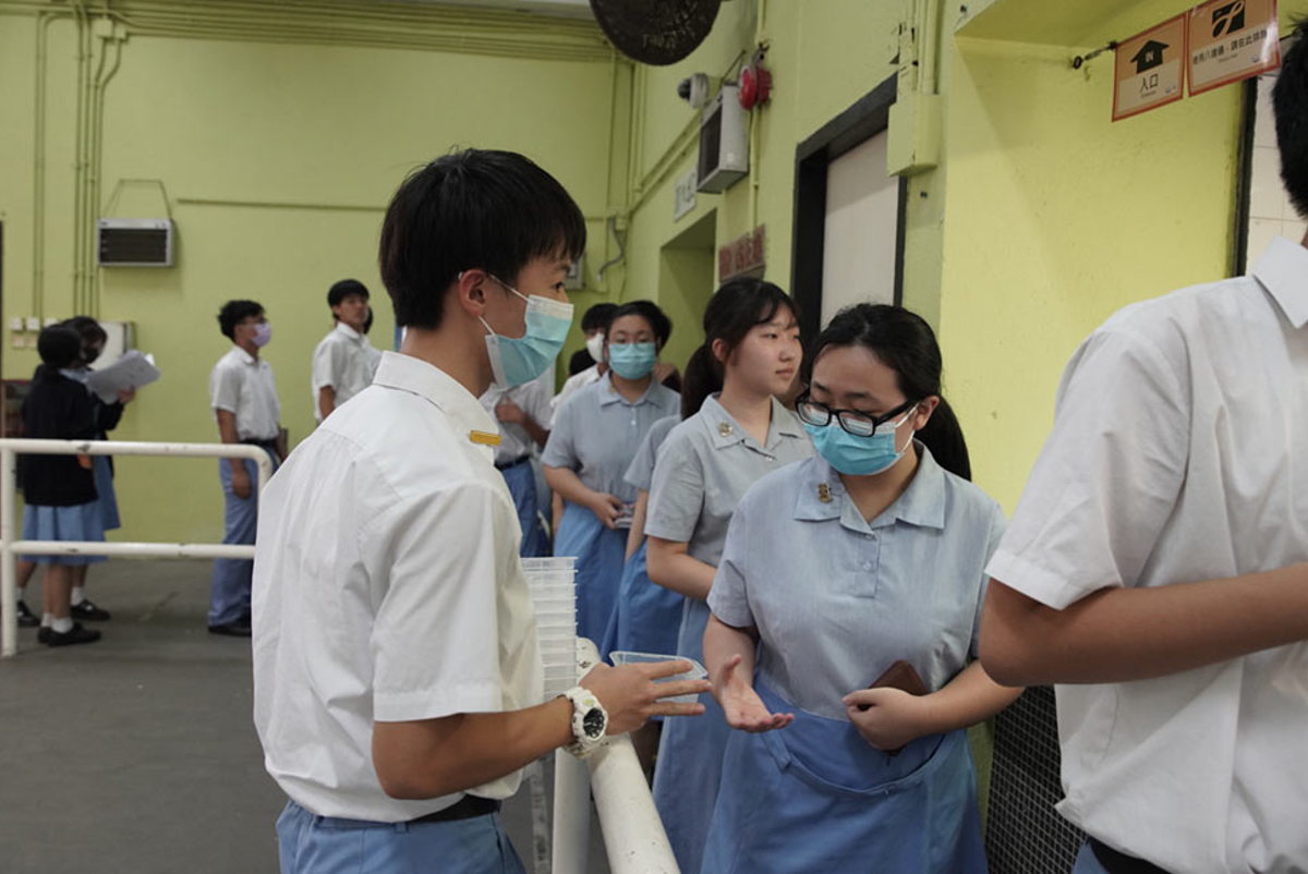 SKH Leung Kwai Yee Secondary School organised a 'Plastic-free day'