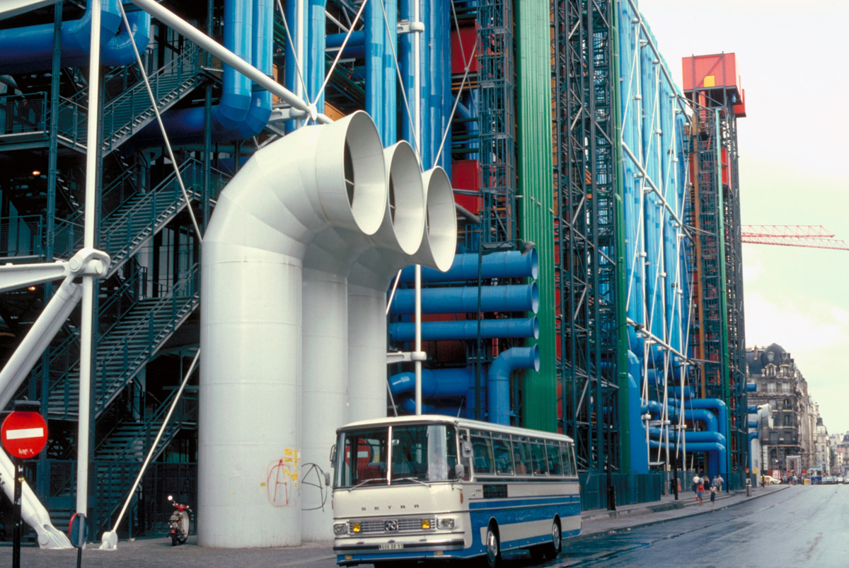 Placing building services on the outside gives the Centre Pompidou its iconic ‘inside out’ form and opens up space inside