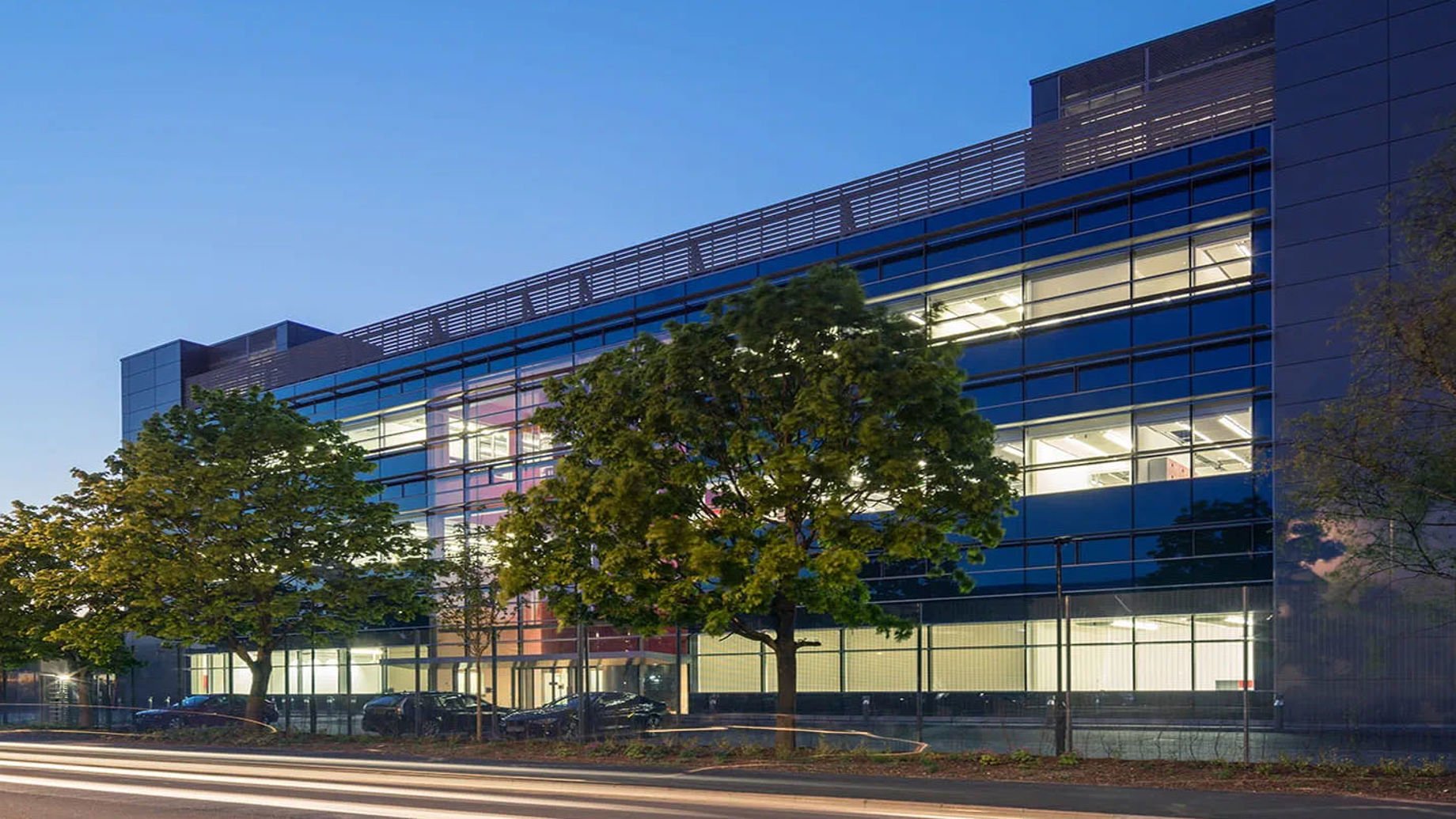 Exterior view of Equinix London Data Centre 6