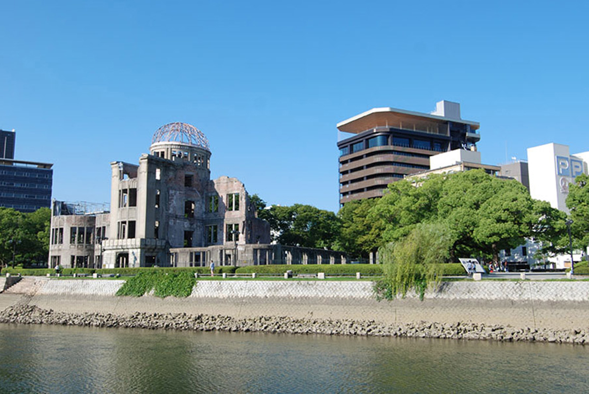 Ozirur Tower, next to the Atomic Bomb Dome ©Sambuichi Architects 