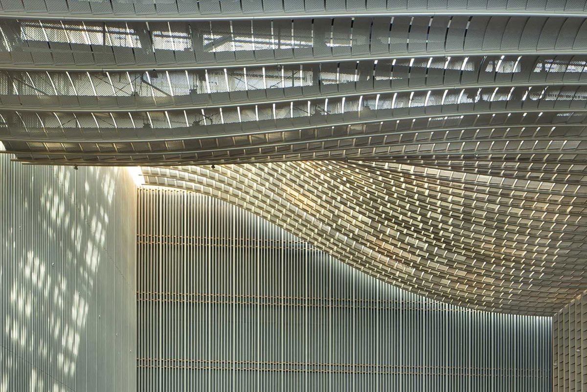 The roof and lighting design inside Hong Kong Palace Museum