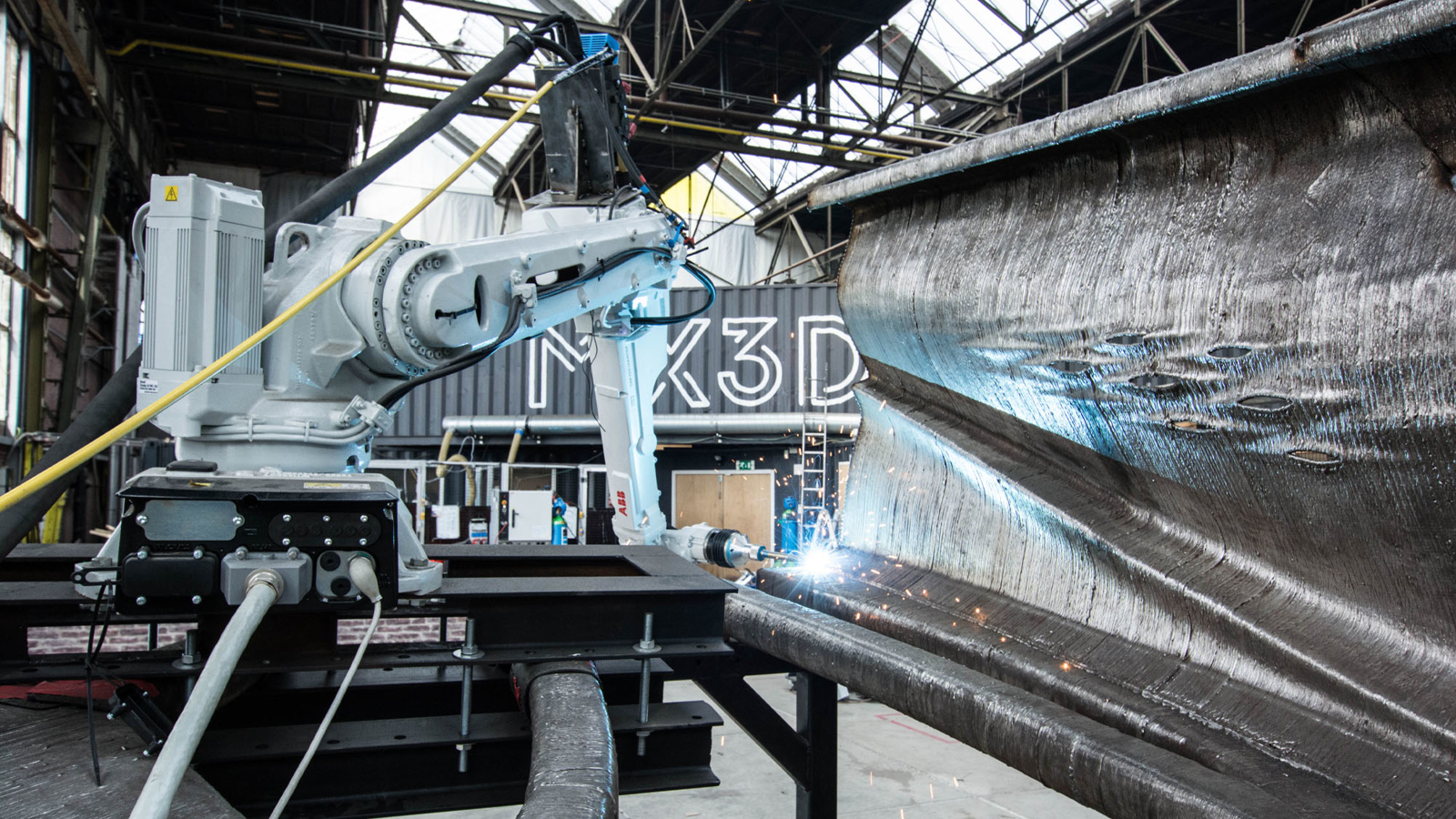 Printing process of the 3D bridge. Credit: Olivier de Gruijter