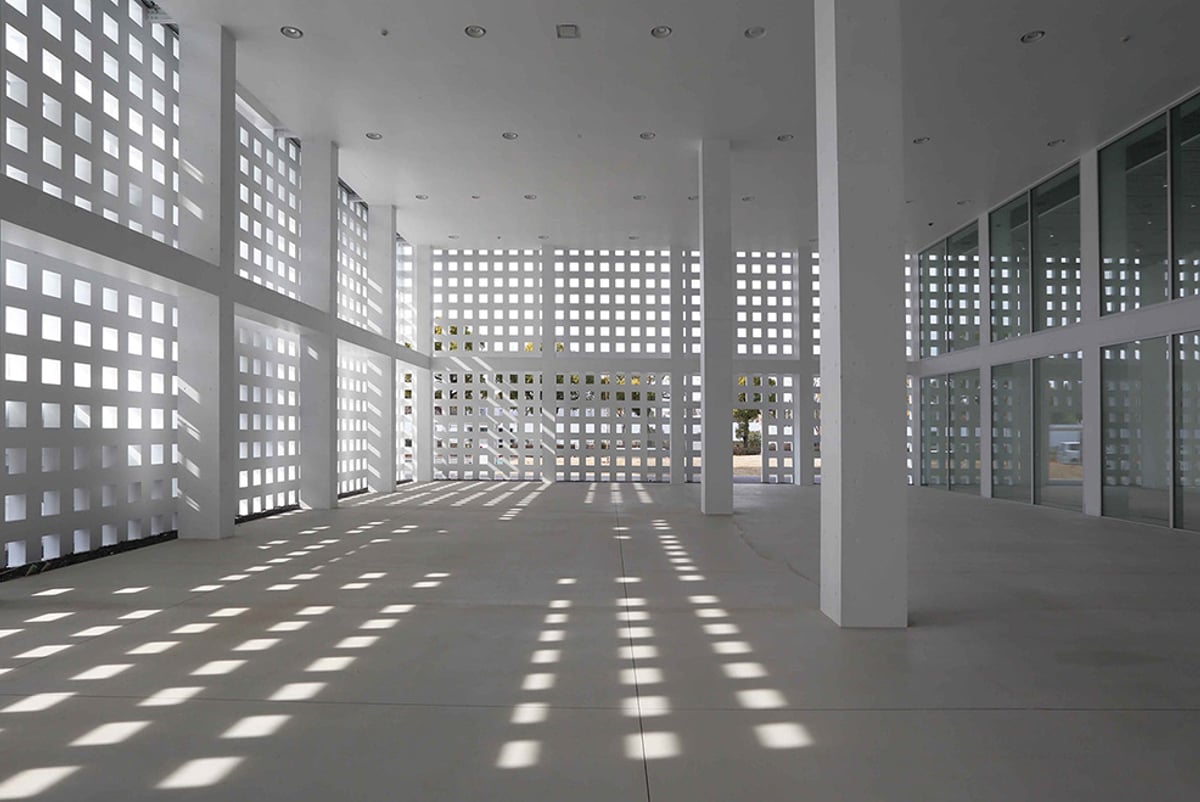 The lattice walls throughout the building