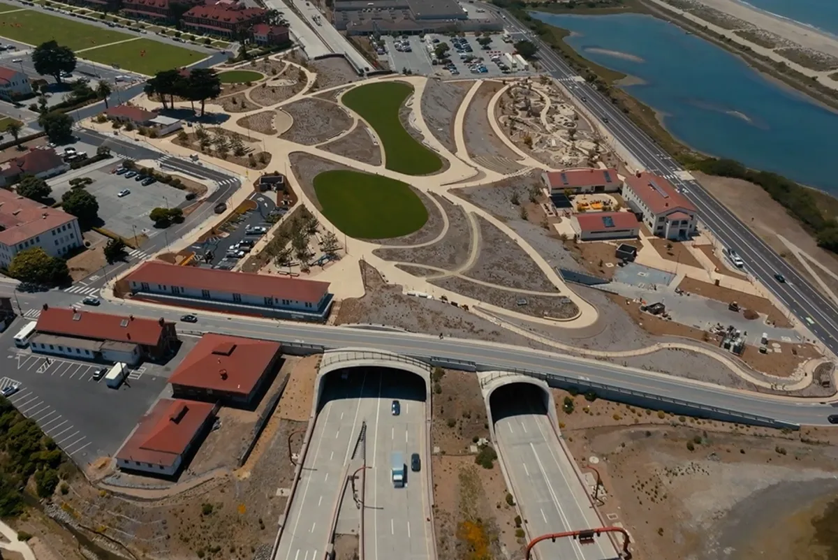 Aerial view of Presidio Parkway