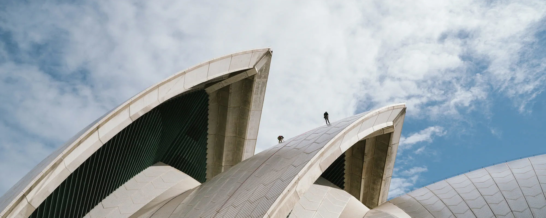 Sydney Opera House inspection of roof underway
