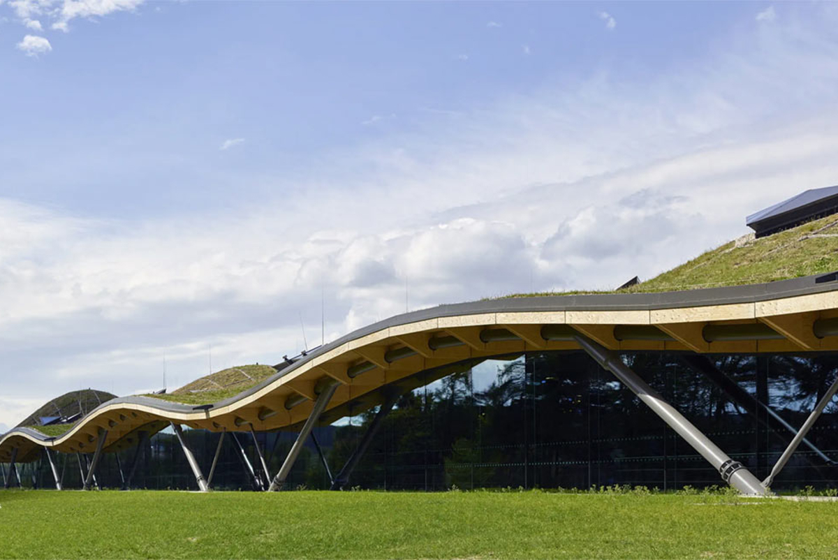 External view of the Macallan Distillery and its grass roof